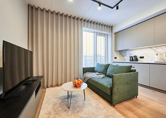 Brand New 2026 - Self Check-in - Balcony - Near Hilton *